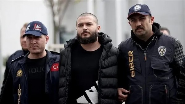 Thodex dolandırıcısı Özer’e bir şok daha! Futbolcu Adrian Popescu adıyla sahte kimlik kullanmış